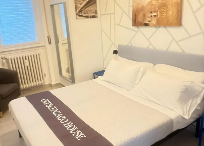 Aparthotel Crescenzago House
